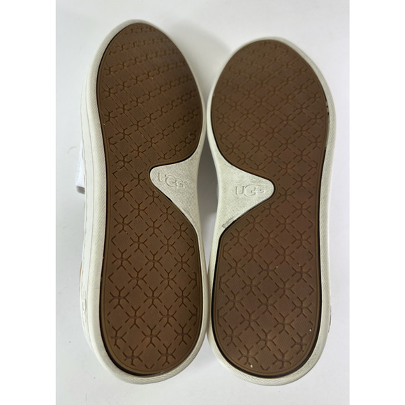UGG Sammy Chevron Sneakers Slip On Walking Shoes White & Tan Women's Size 10 - Picture 9 of 16